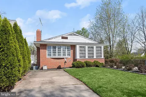 517 Winters Ln, Catonsville, MD 21228