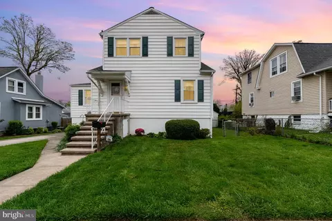 2528 Wentworth Rd, Parkville, MD 21234