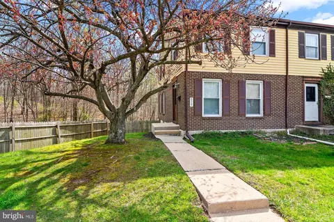 8567 Gradien Dr #16A, Nottingham, MD 21236