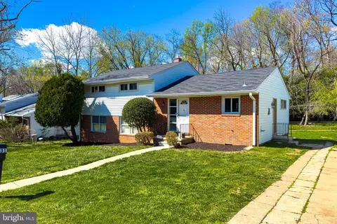 1331 Harden Ln, Pikesville, MD 21208