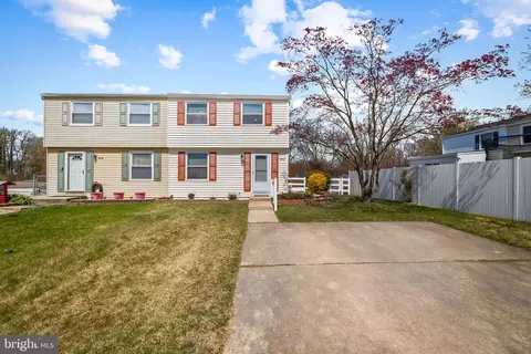4406 Hallfield Manor Dr, Nottingham, MD 21236
