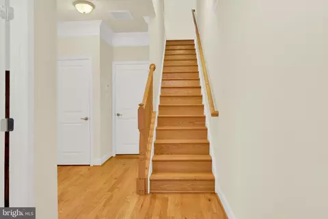 Entry Way - 9 Willow Ave, Towson, MD 21286 photo 1 of 3