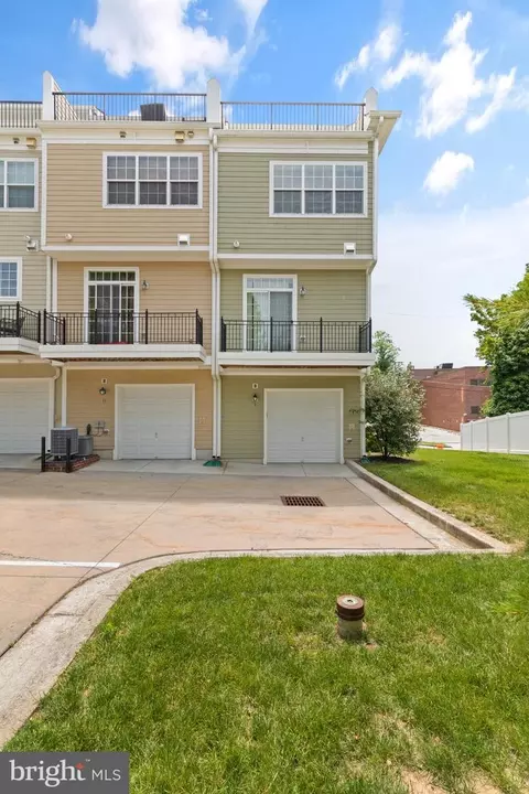 Exterior - 9 Willow Ave, Towson, MD 21286 photo 2 of 3