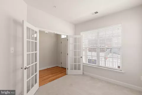 Entry Way - 9 Willow Ave, Towson, MD 21286 photo 2 of 3