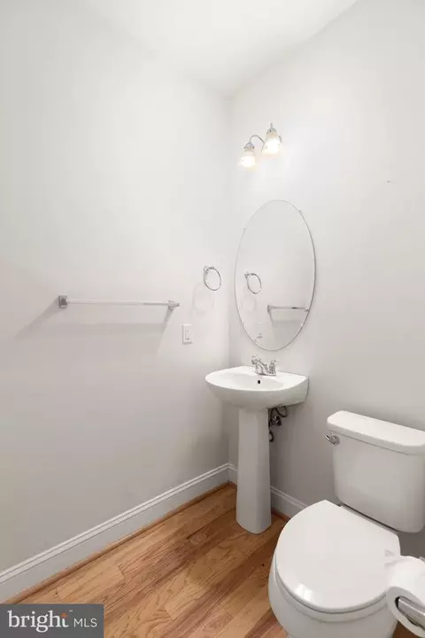 Bath - 9 Willow Ave, Towson, MD 21286 photo 1 of 4