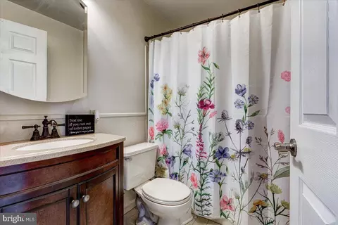 Bath - 4132 Eder Rd, Dundalk, MD 21222 photo 1 of 4