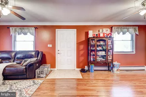 Living - 4132 Eder Rd, Dundalk, MD 21222 photo 1 of 6
