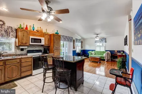 Kitchen - 4132 Eder Rd, Dundalk, MD 21222 photo 2 of 4