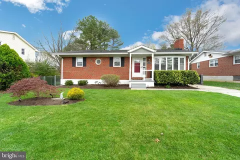 416 Neepier Rd, Catonsville, MD 21228