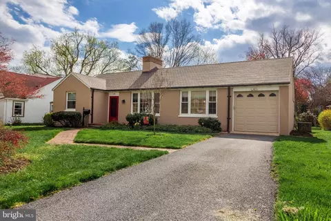 110 Fairfield Dr, Catonsville, MD 21228