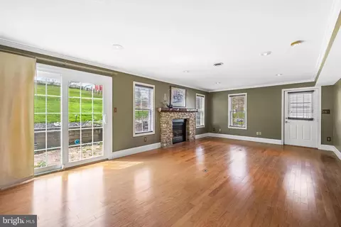 Living - 21132 Maple Ave, Freeland, MD 21053 photo 1 of 3