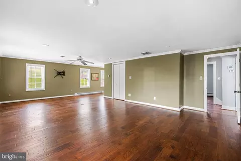 Living - 21132 Maple Ave, Freeland, MD 21053 photo 2 of 3