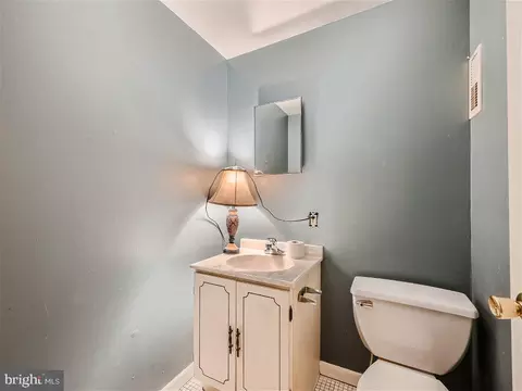 Bath - 1906 Willow Spring Rd, Dundalk, MD 21222 photo 3 of 3