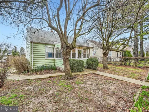 Exterior - 1906 Willow Spring Rd, Dundalk, MD 21222 photo 6 of 7
