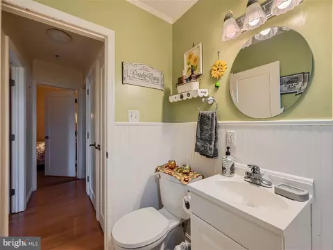 Bath - 1906 Willow Spring Rd, Dundalk, MD 21222 photo 2 of 3