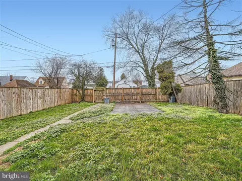 Exterior - 1906 Willow Spring Rd, Dundalk, MD 21222 photo 4 of 7