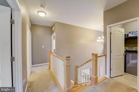 Entry Way - 103 Oak Ave, Sparrows Point, MD 21219 photo 3 of 3