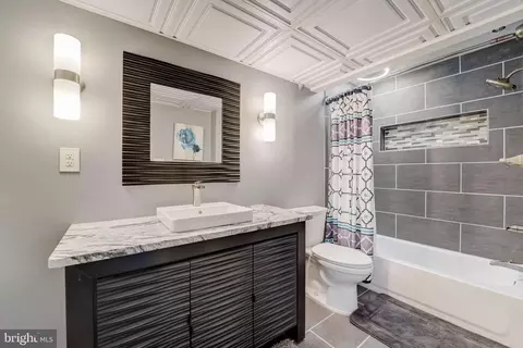 Bath - 103 Oak Ave, Sparrows Point, MD 21219 photo 5 of 5