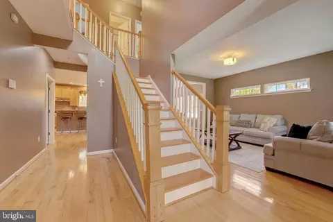 Entry Way - 103 Oak Ave, Sparrows Point, MD 21219 photo 2 of 3
