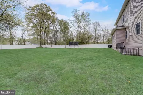 Exterior - 103 Oak Ave, Sparrows Point, MD 21219 photo 5 of 9