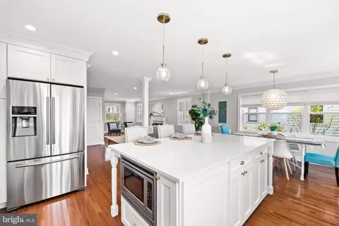 Kitchen - 827 Kingston Rd, Baltimore, MD 21212 photo 4 of 7