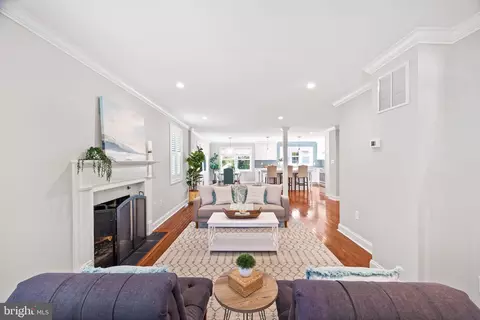 Living - 827 Kingston Rd, Baltimore, MD 21212 photo 1 of 6