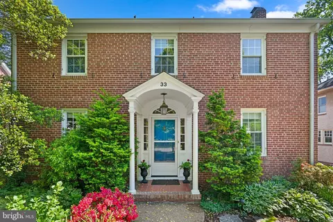 33 Overbrook Rd, Catonsville, MD 21228