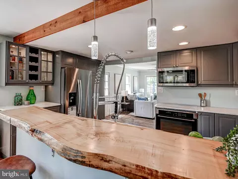 Kitchen - 2112 Lincoln Ave, Sparrows Point, MD 21219 photo 2 of 6