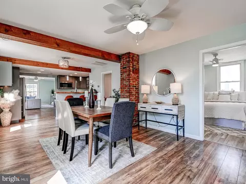 Dining - 2112 Lincoln Ave, Sparrows Point, MD 21219 photo 2 of 4