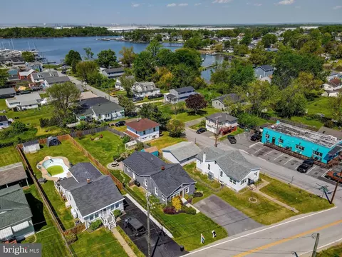 View/Area - 2112 Lincoln Ave, Sparrows Point, MD 21219 photo 3 of 4