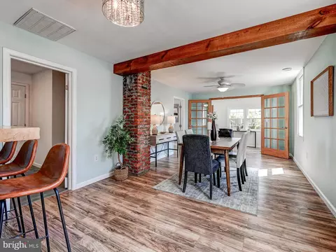 Dining - 2112 Lincoln Ave, Sparrows Point, MD 21219 photo 4 of 4