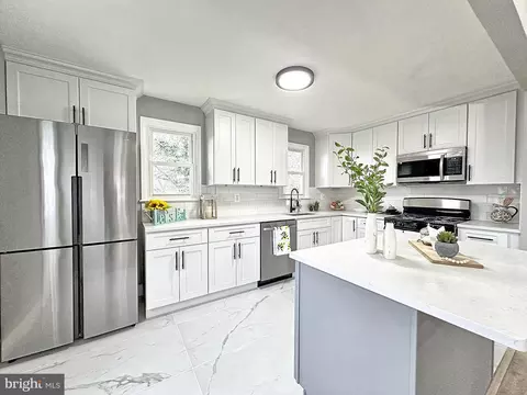 Kitchen - 5702 Van Dyke Rd, Baltimore, MD 21206 photo 4 of 6