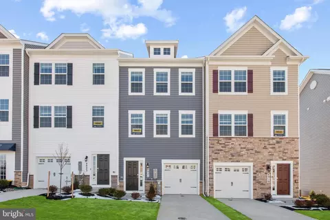8384 Dieter Dr, Rosedale, MD 21237