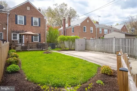 Exterior - 418 Dumbarton Rd, Baltimore, MD 21212 photo 6 of 21
