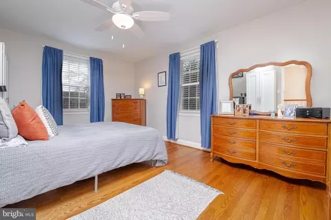 Bedroom - 418 Dumbarton Rd, Baltimore, MD 21212 photo 7 of 11