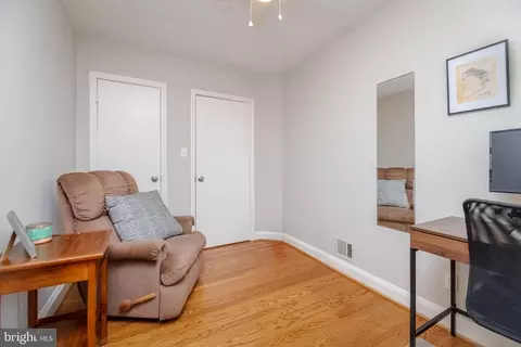 Bedroom - 418 Dumbarton Rd, Baltimore, MD 21212 photo 1 of 11