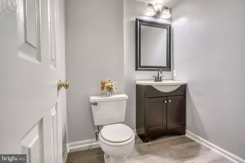 Bath - 7755 Paddock Way, Windsor Mill, MD 21244 photo 9 of 10