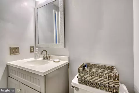 Bath - 7755 Paddock Way, Windsor Mill, MD 21244 photo 8 of 10