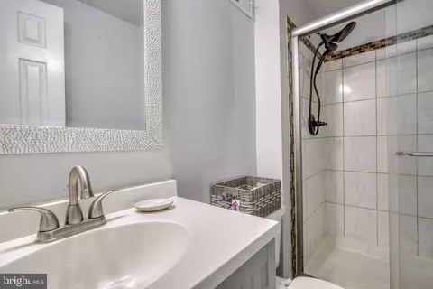 Bath - 7755 Paddock Way, Windsor Mill, MD 21244 photo 6 of 10