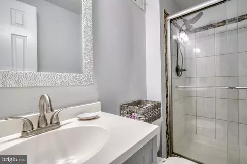 Bath - 7755 Paddock Way, Windsor Mill, MD 21244 photo 5 of 10