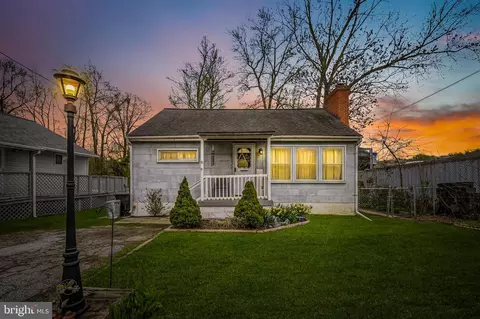 2025 Turkey Point Rd, Essex, MD 21221