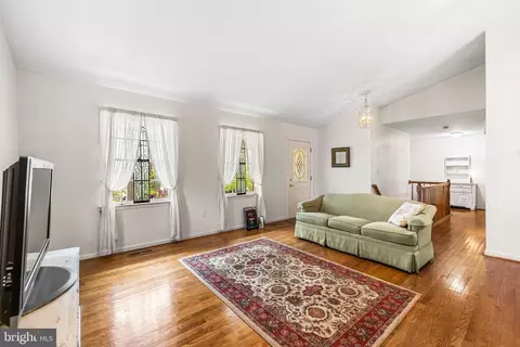 Living - 15106 Eastview Dr, Upperco, MD 21155 photo 2 of 4