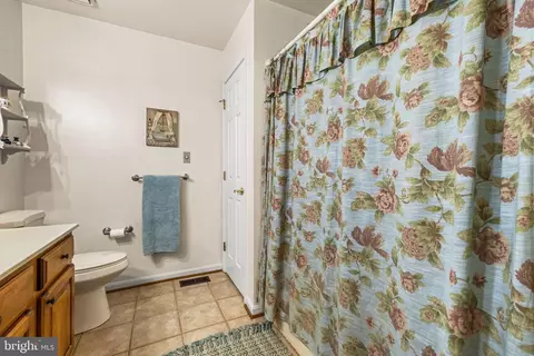 Bath - 15106 Eastview Dr, Upperco, MD 21155 photo 2 of 4
