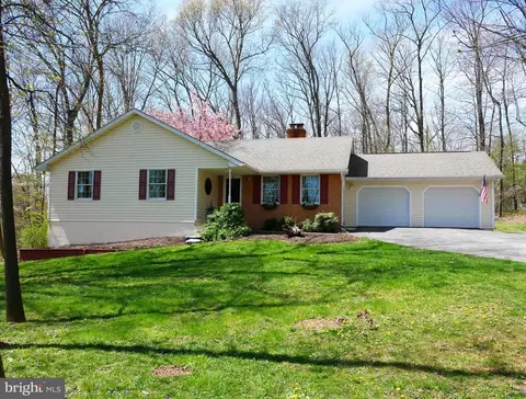 15106 Eastview Dr, Upperco, MD 21155