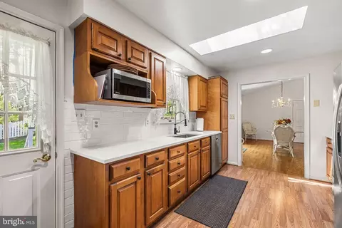 Kitchen - 15106 Eastview Dr, Upperco, MD 21155 photo 3 of 4