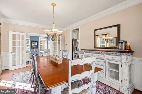 Dining - 3400 Meredith Ridge Rd, Phoenix, MD 21131 photo 3 of 4
