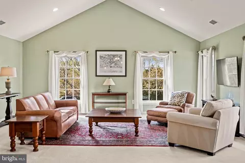 Living - 3400 Meredith Ridge Rd, Phoenix, MD 21131 photo 6 of 9