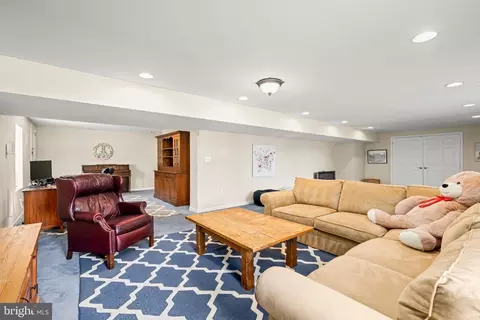 Living - 3400 Meredith Ridge Rd, Phoenix, MD 21131 photo 8 of 9
