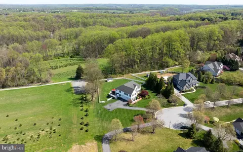 View/Area - 3400 Meredith Ridge Rd, Phoenix, MD 21131 photo 4 of 7