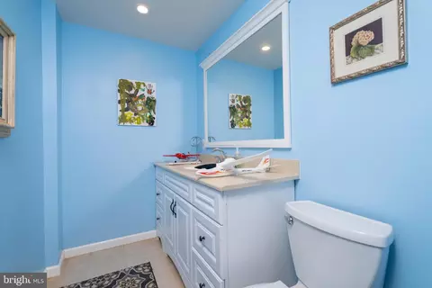 Bath - 3400 Meredith Ridge Rd, Phoenix, MD 21131 photo 6 of 6